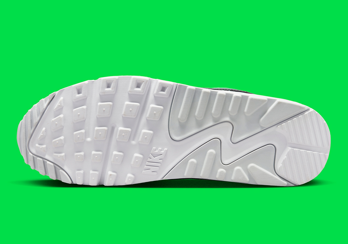 Nike жилетка теплая с капюшоном 90 White Anthracite Pure Platinum Spring Green Dm0029 104 3