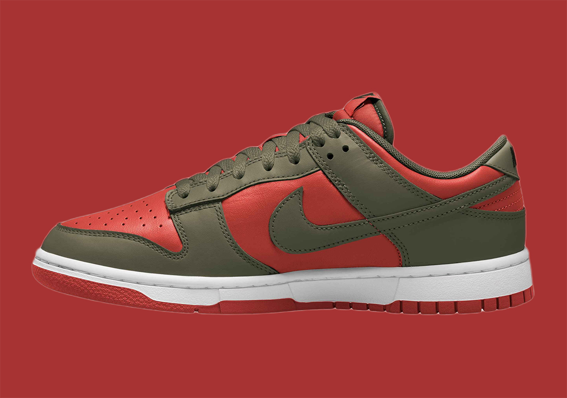 Dunk Low Red" | SneakerNews.com