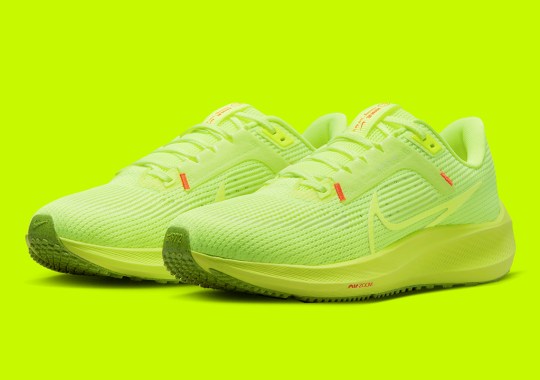 The nike suede Zoom Pegasus 40 Comes Coated Fully In The Grinch’s “Volt” Scheme