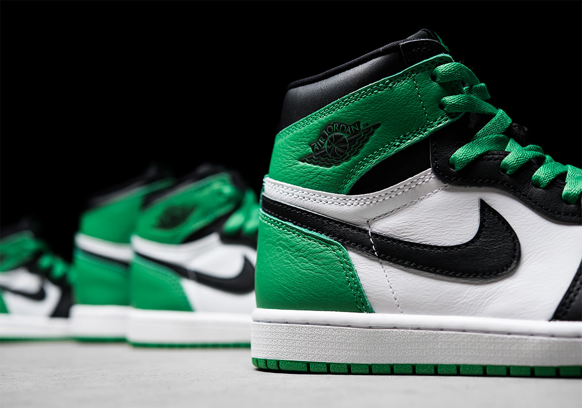 Air Jordan 1 OGs From 1985 Selling for $50K Lucky Green Dz5485 031 Store List 1