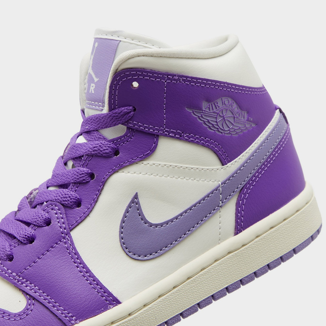 Air Jordan 1 Mid Purple Lilac Sail 2