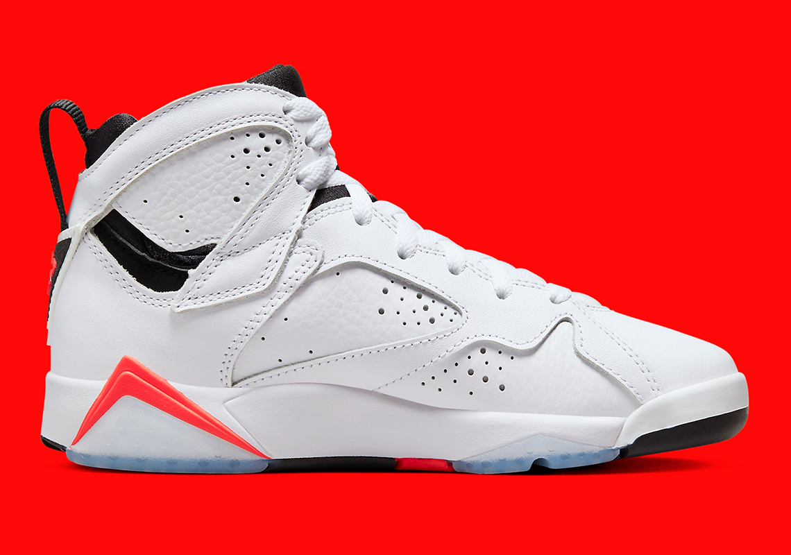 Nike Air Jordan 7 Retro *White Infrared* – buy now at Asphaltgold Online  Store!