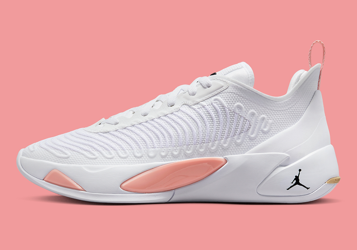 видео баскетбольные высокие носки jordan sx5545-100 Dogs White Pink Dn1772 106 Release Date 3