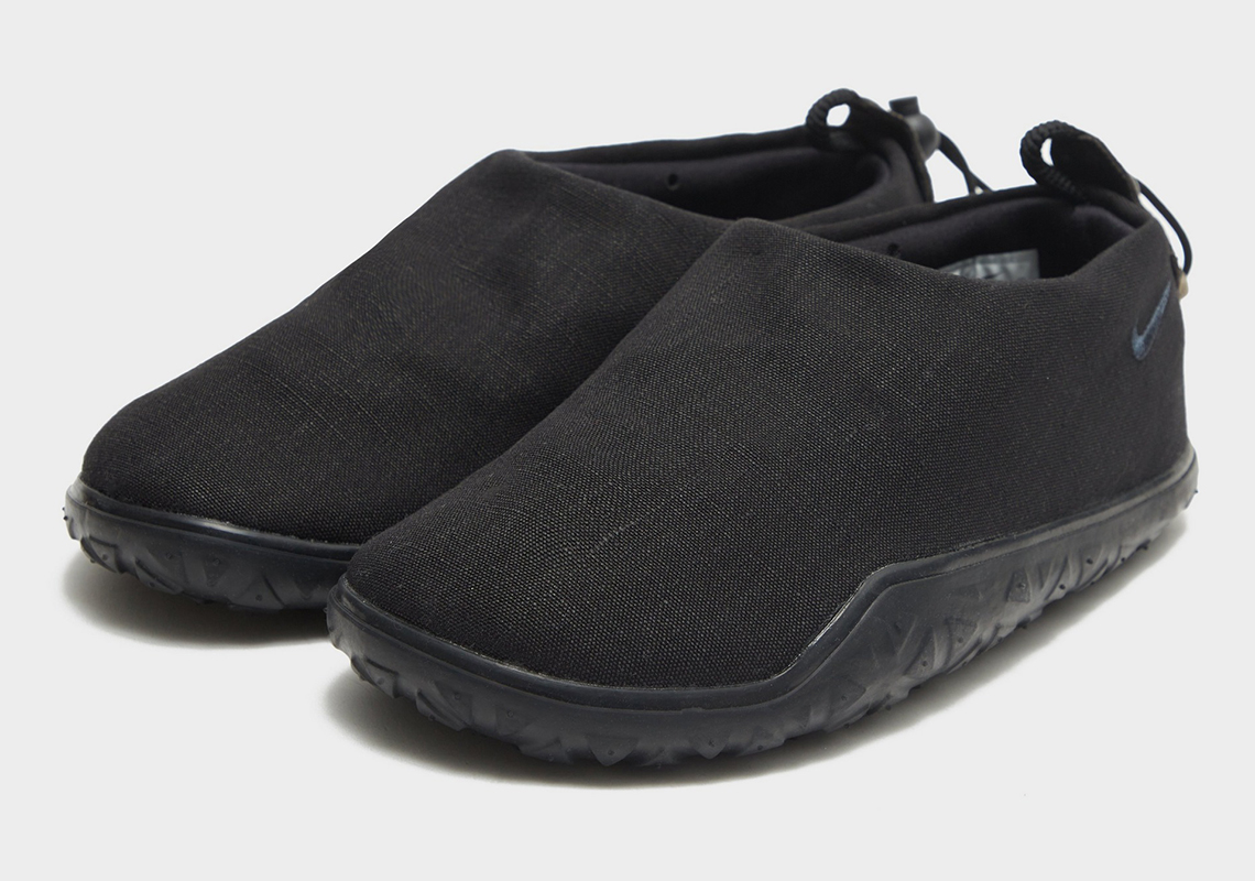 The Nike ACG Air Moc Indulges In A Stealthy "Black Anthracite"