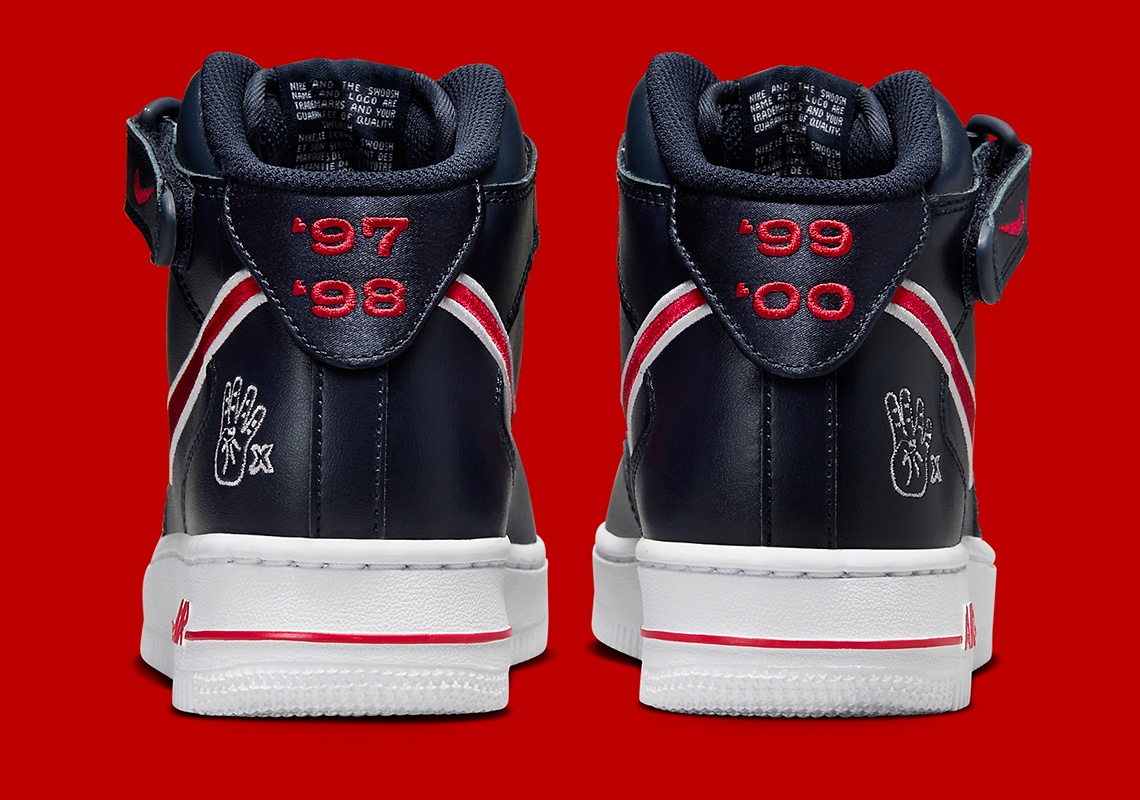 patrimonio portón Tipo delantero Nike Air Force 1 Mid "Houston Comets Four-Peat" FJ0728-400 | SneakerNews.com