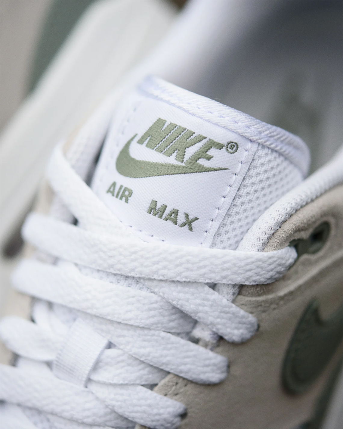 Nike Air Max 1 SC *Mica Green* – buy now at Asphaltgold Online Store!