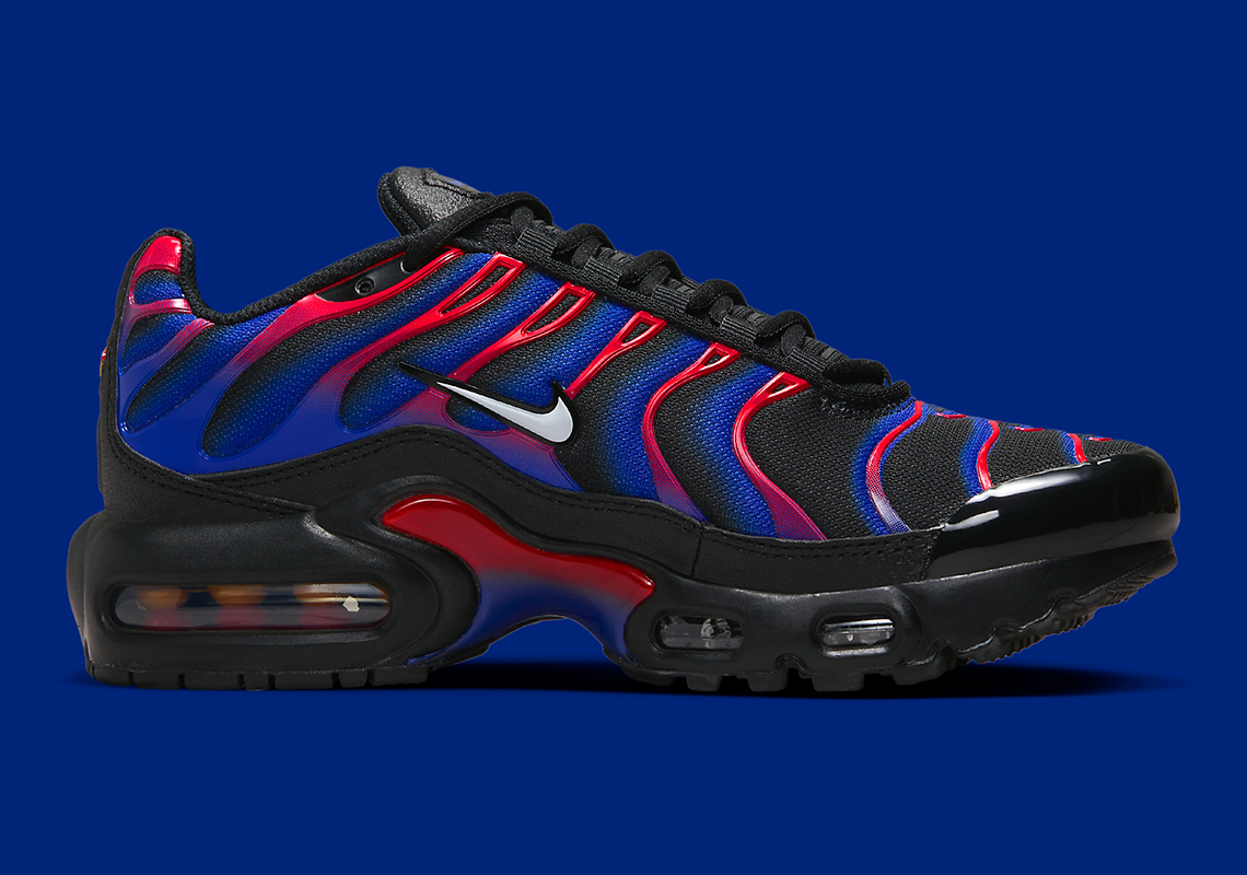 Nike Air Max Plus GS FQ2406-001 SneakerNews.com