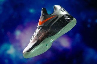 zapatillas de running New Balance niño niña distancias cortas talla 24 The Nike KD 4 “Galaxy”