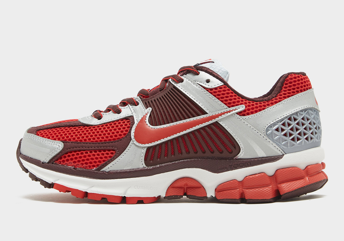 Nike Zoom Vomero 5 Team Red 1