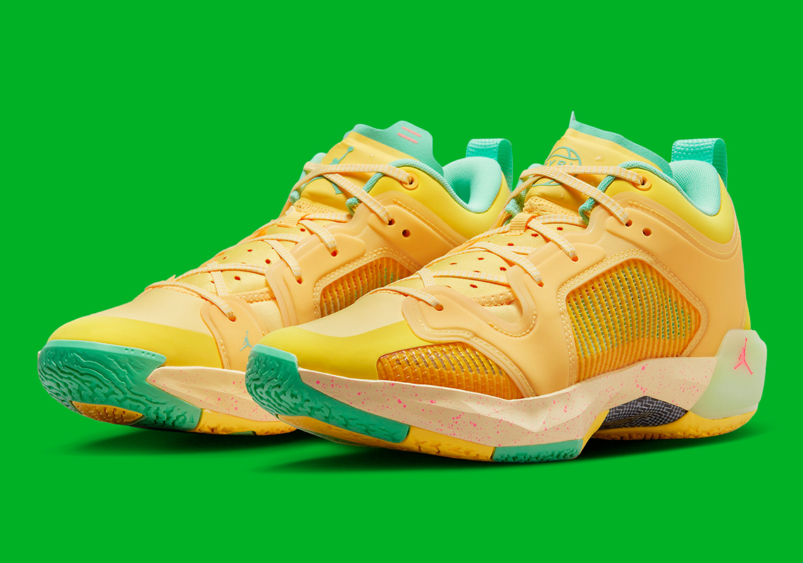 Fresh Squeezed Peaches Coat The Air Jordan 37 Low "EYBL"