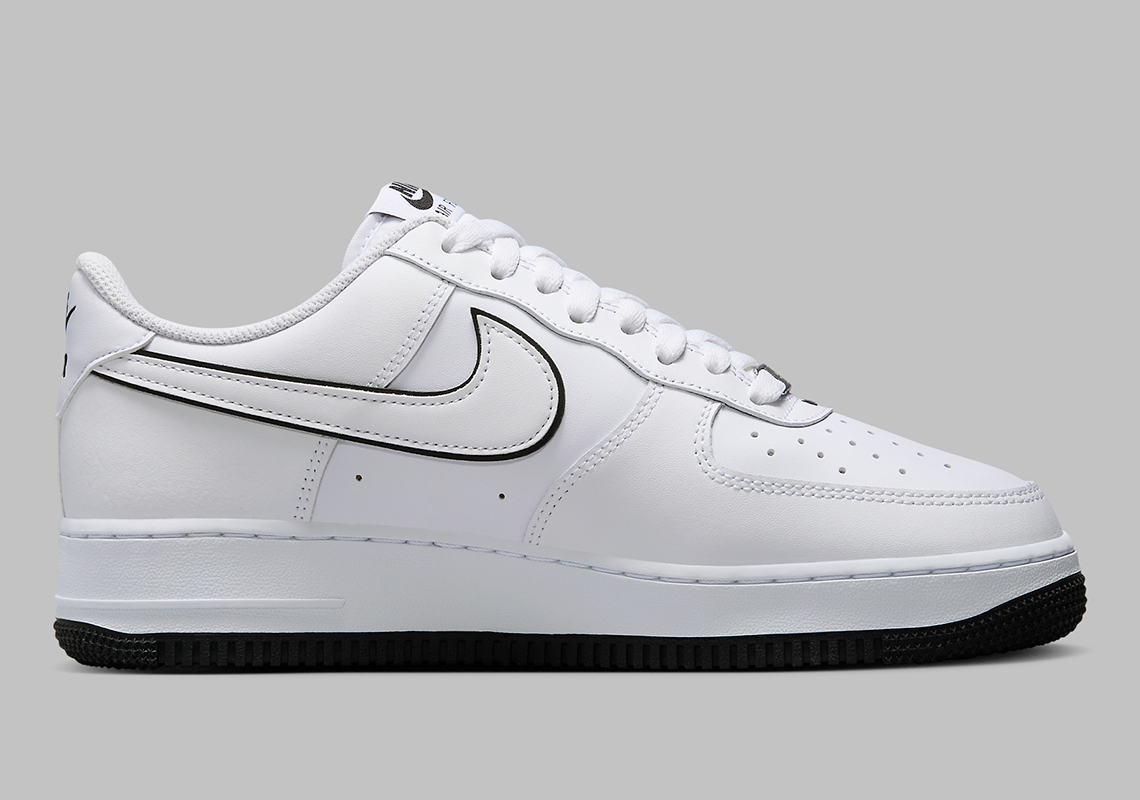 Nike air force 1 white with store black trim