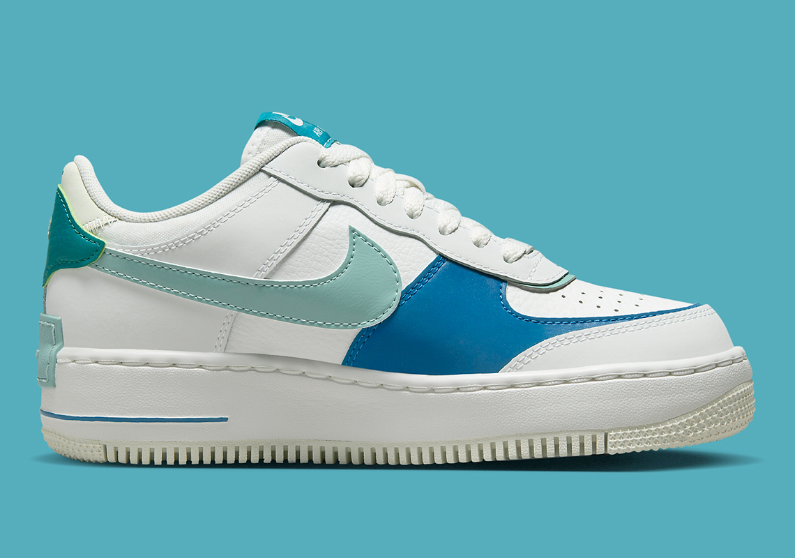 Nike Air Force 1 Shadow sneakers in white/glacier blue