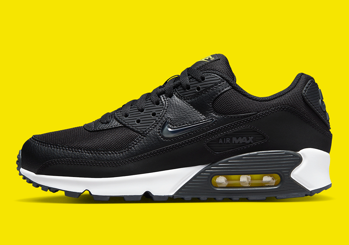 nike air max 90 jewel black yellow FN8005 002 1