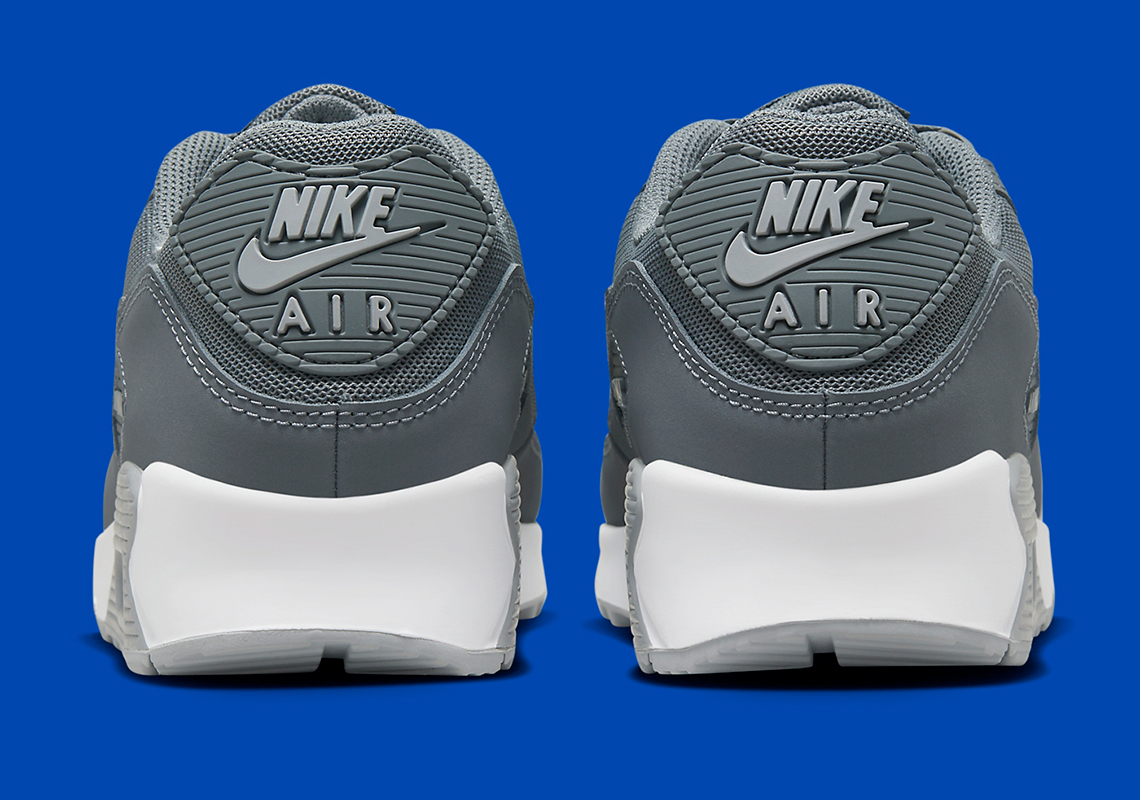 Nike Nike 32 GS Teal Volt Jewel Grey Royal Blue Fn8005 001 1