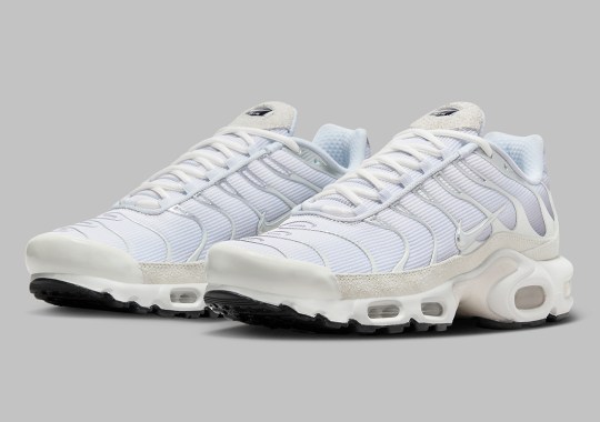 Chrome-Tipped TPU And Suede Overlays Brighten The studs nike Air Max Plus