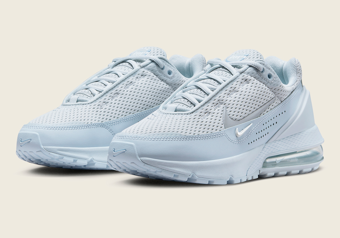 The Nike Air Max Pulse Comes Clad In Light Blue For The Ladies