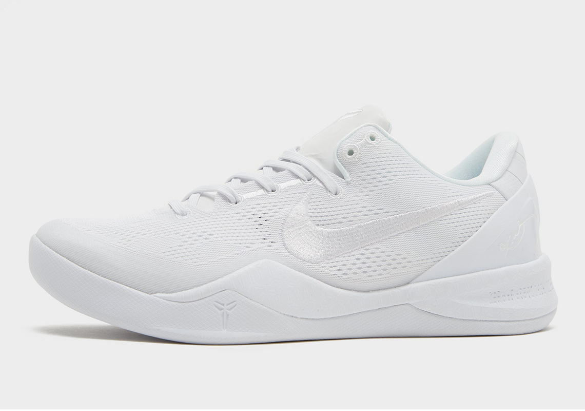 Kobe store shoes white