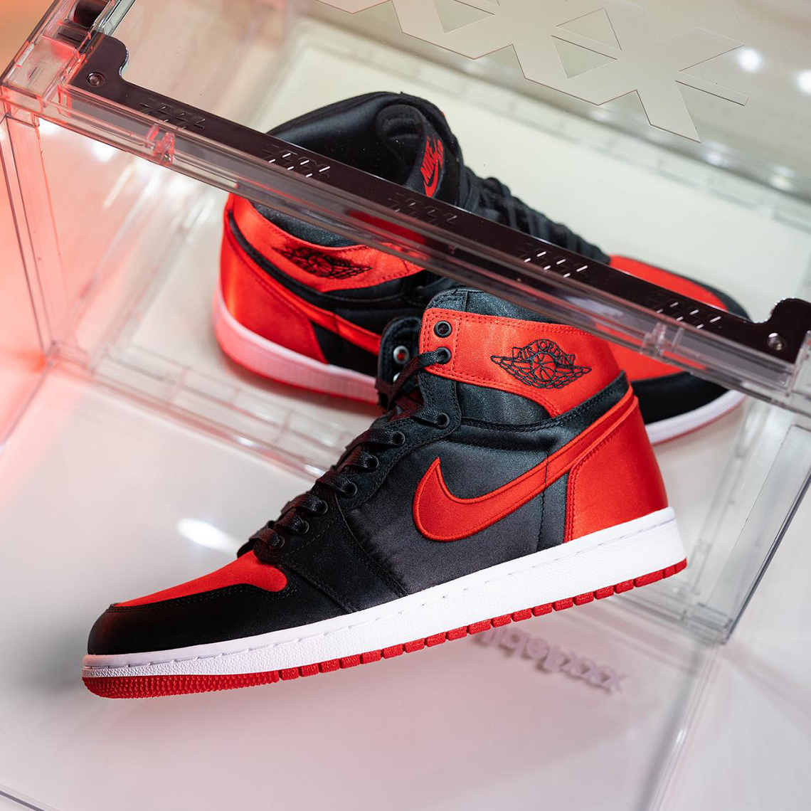 Air Jordan 1 High OG 'Satin Bred' Women's Shoes