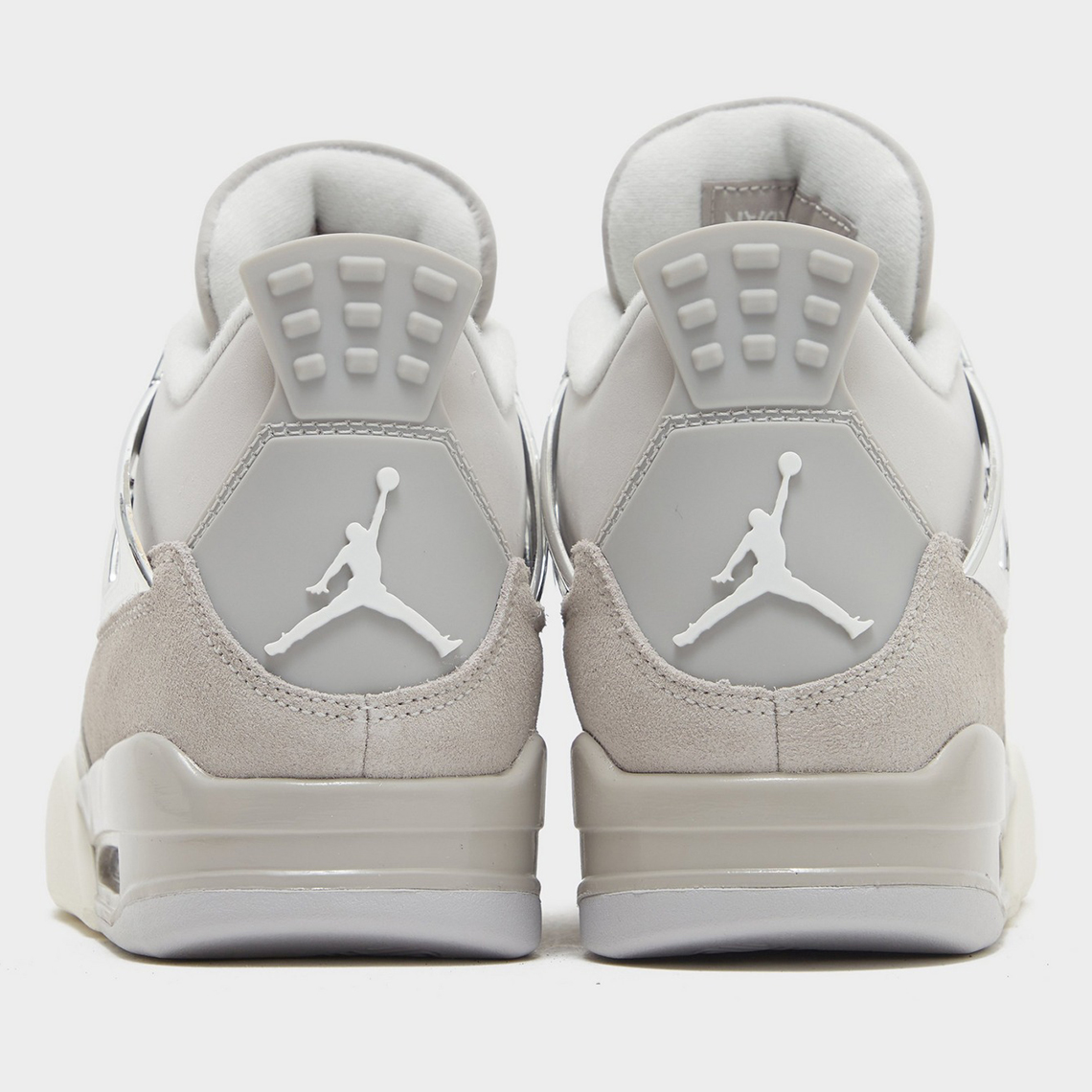 Fecha de lanzamiento del Air Jordan 4 Frozen Moments para mujer  (AQ9129-001) . Nike SNKRS MX