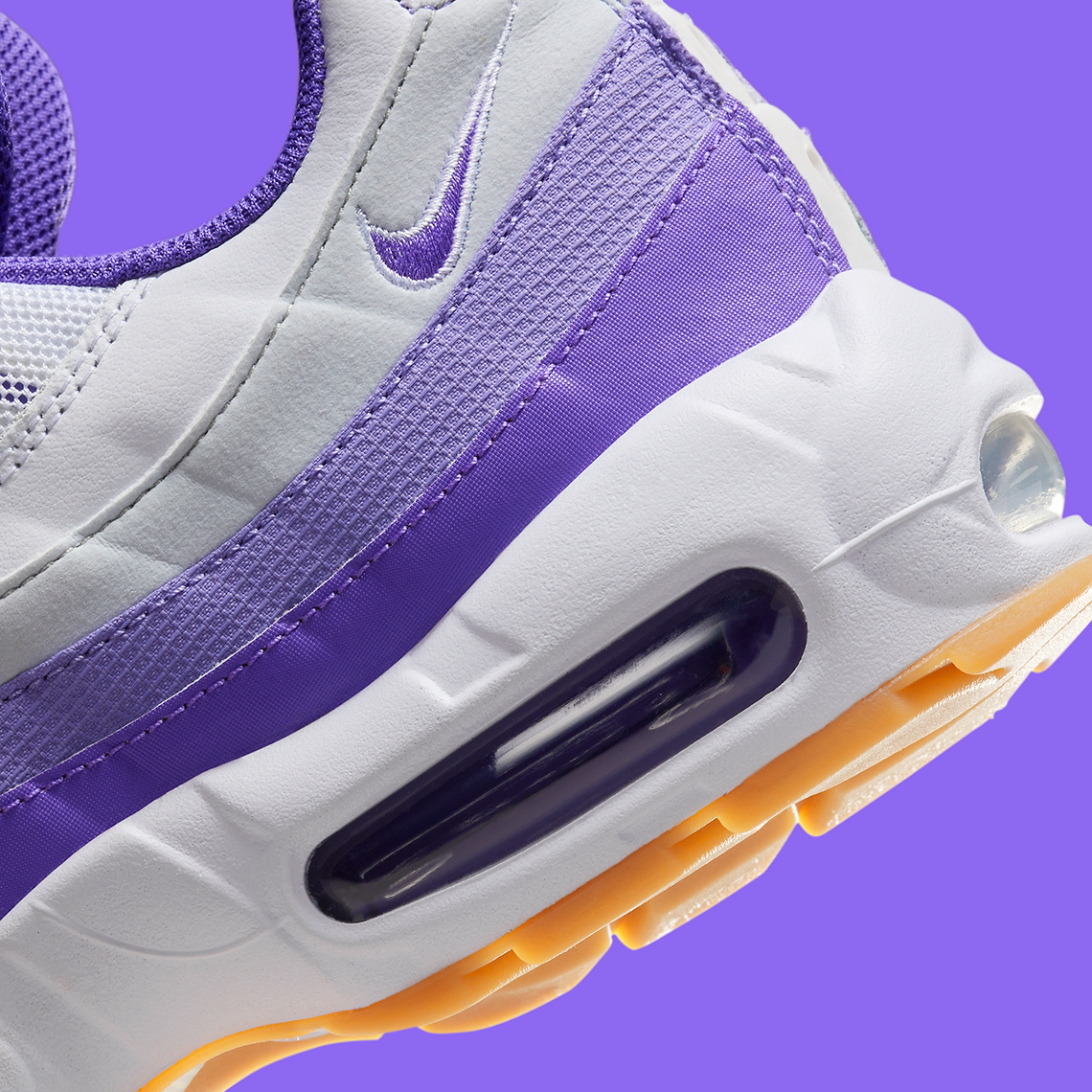 Nike air max on sale 95 white and purple