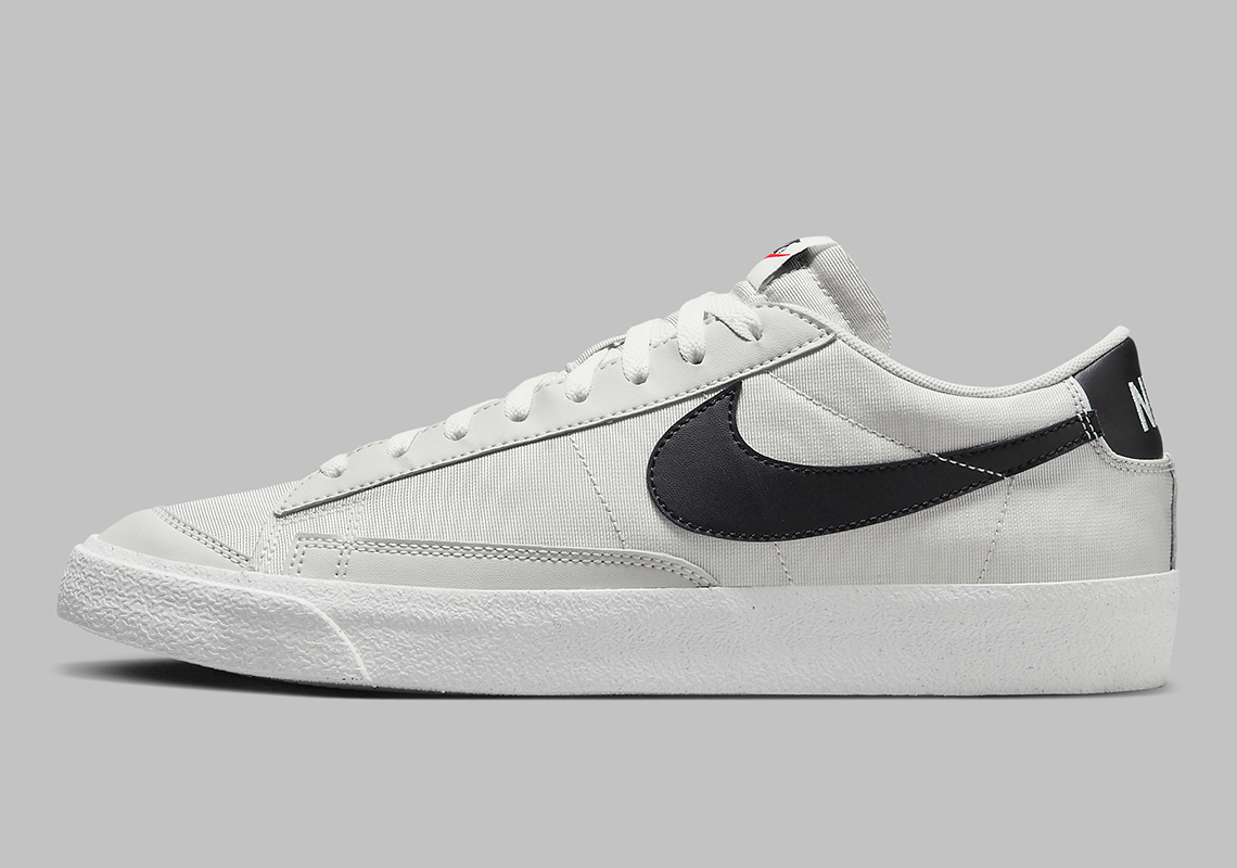 nike blazer low 77 se light bone sail black DV7198 001 4