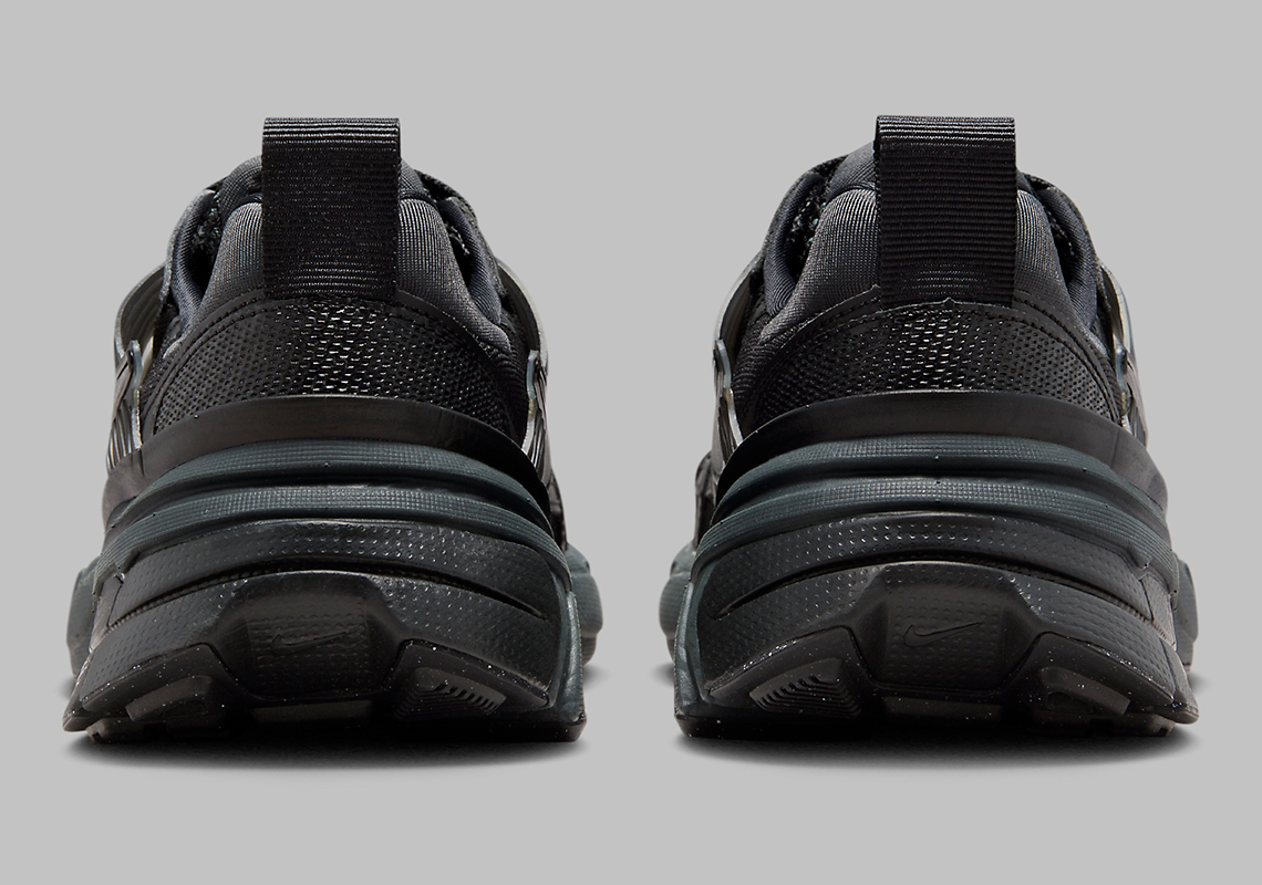 Nike Runtekk Triple Black Fd0736 001 Release Date 2