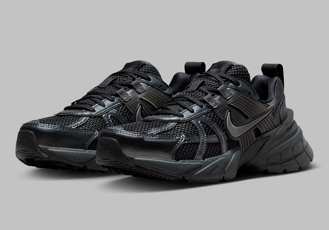 Nike Runtekk Triple Black Fd0736 001 Release Date 7