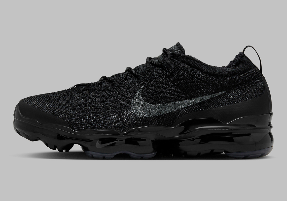 Nike Vapormax 2023 Flyknit Triple Black DV1678-003 | SneakerNews.com