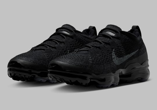 The for Nike Vapormax 2023 Flyknit Delivers A “Triple Black” Colorway