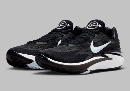The Nike Zoom GT Cut 2 Strikes Up A Simple "Black/White" Palette