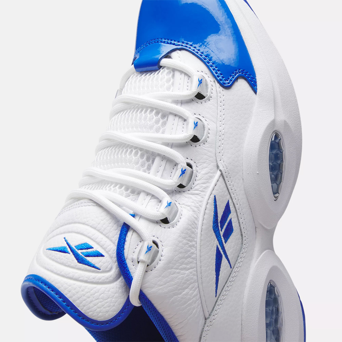 Reebok question low hot sale blue toe