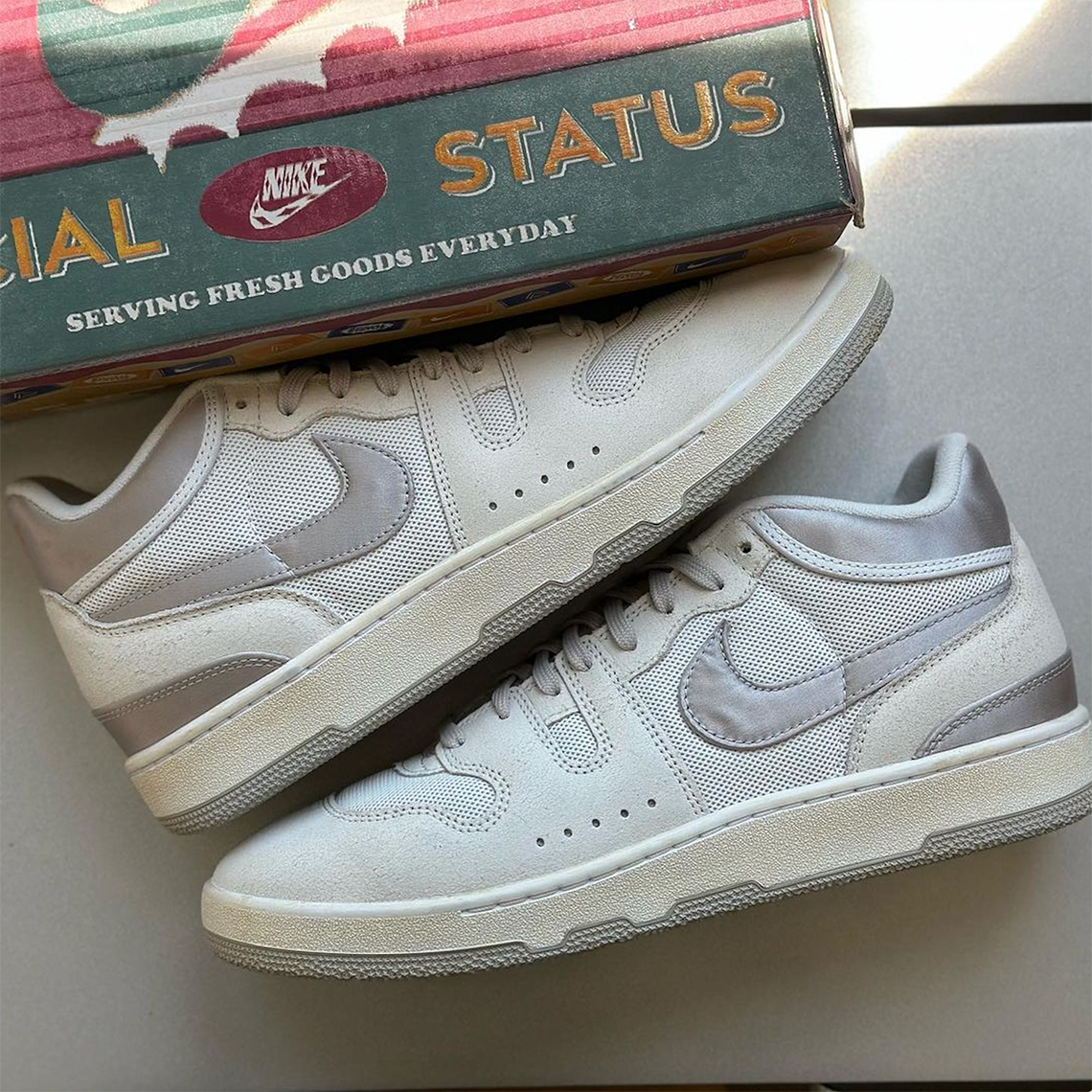 social status nike mac attack silver 2