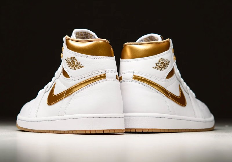 jordan retro 1 white and gold