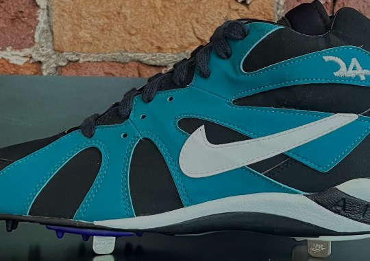Seattle’s Hometeam Leads Off With Insane Display Of Legendary Baseball Cleats
