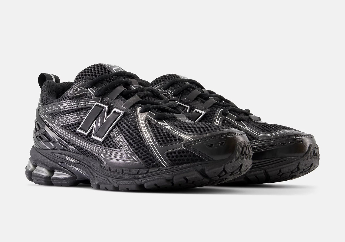 The New Balance 1906R Reappers In "Black/Grey"