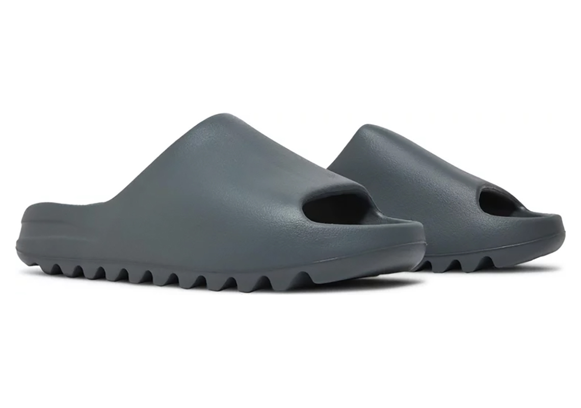 The adidas Yeezy Slides "Slate Grey" Is Expected To Release On August 18th