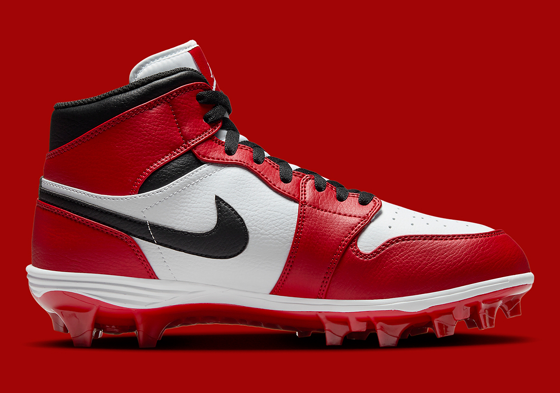 jordan 1 chicago baseball cleats