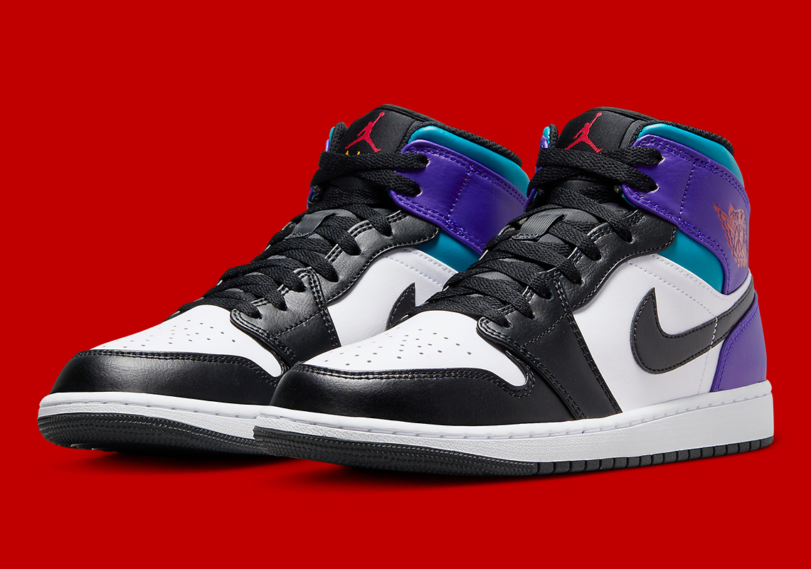 The Air Jordan 1 Mid Puts Together Its Own "Grape" Colorway