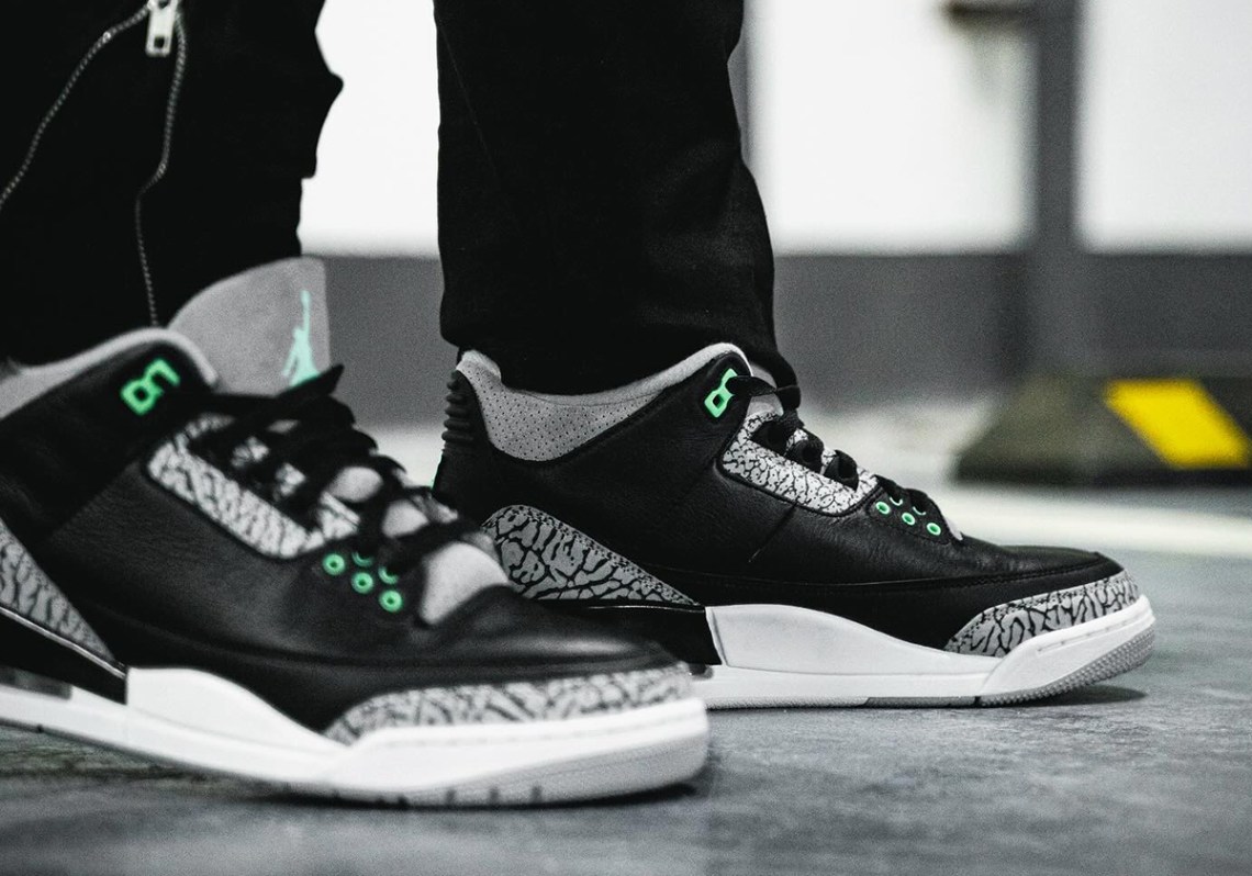 Air Jordan 3  display picture 1
