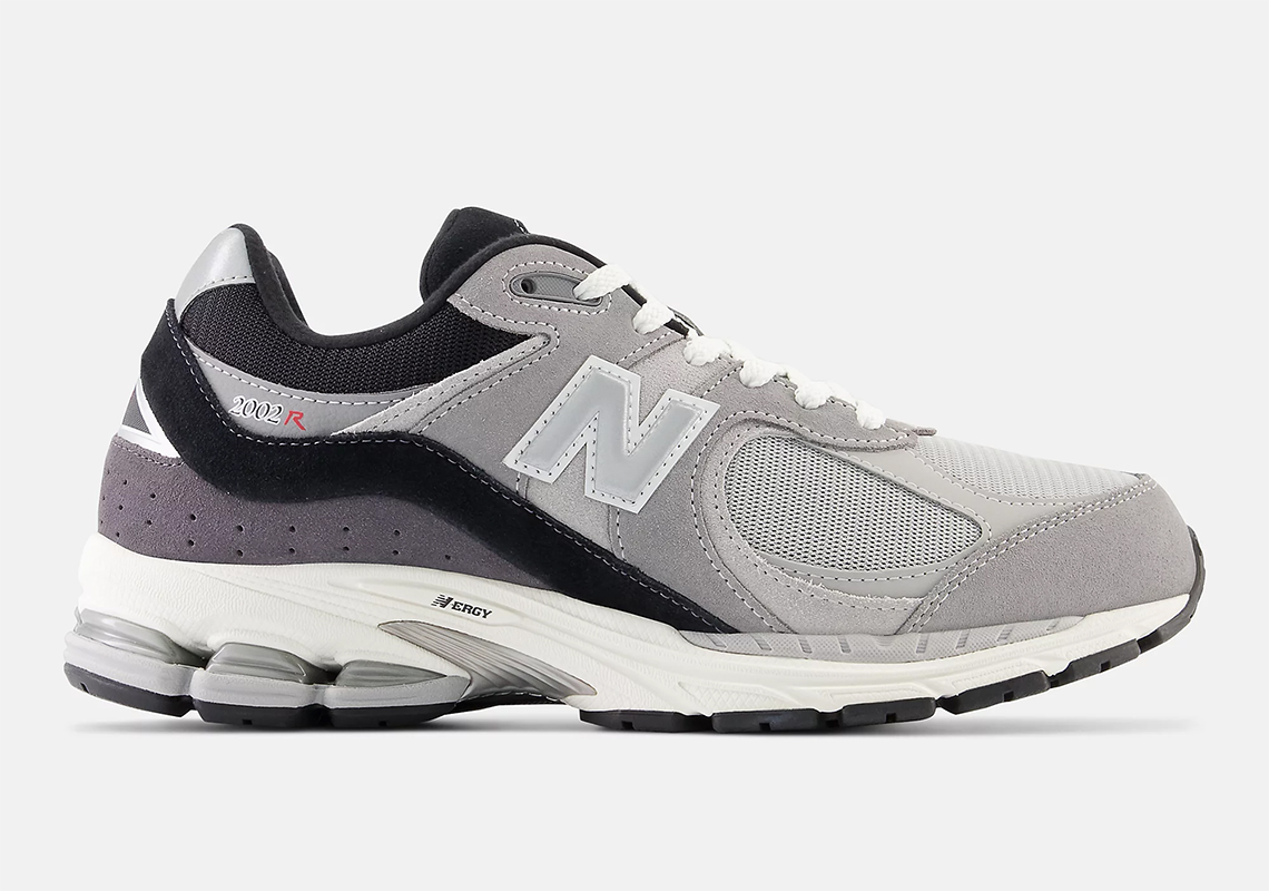 The New Balance 2002R Gets Ready For Fall With Muted Color Palettes ...