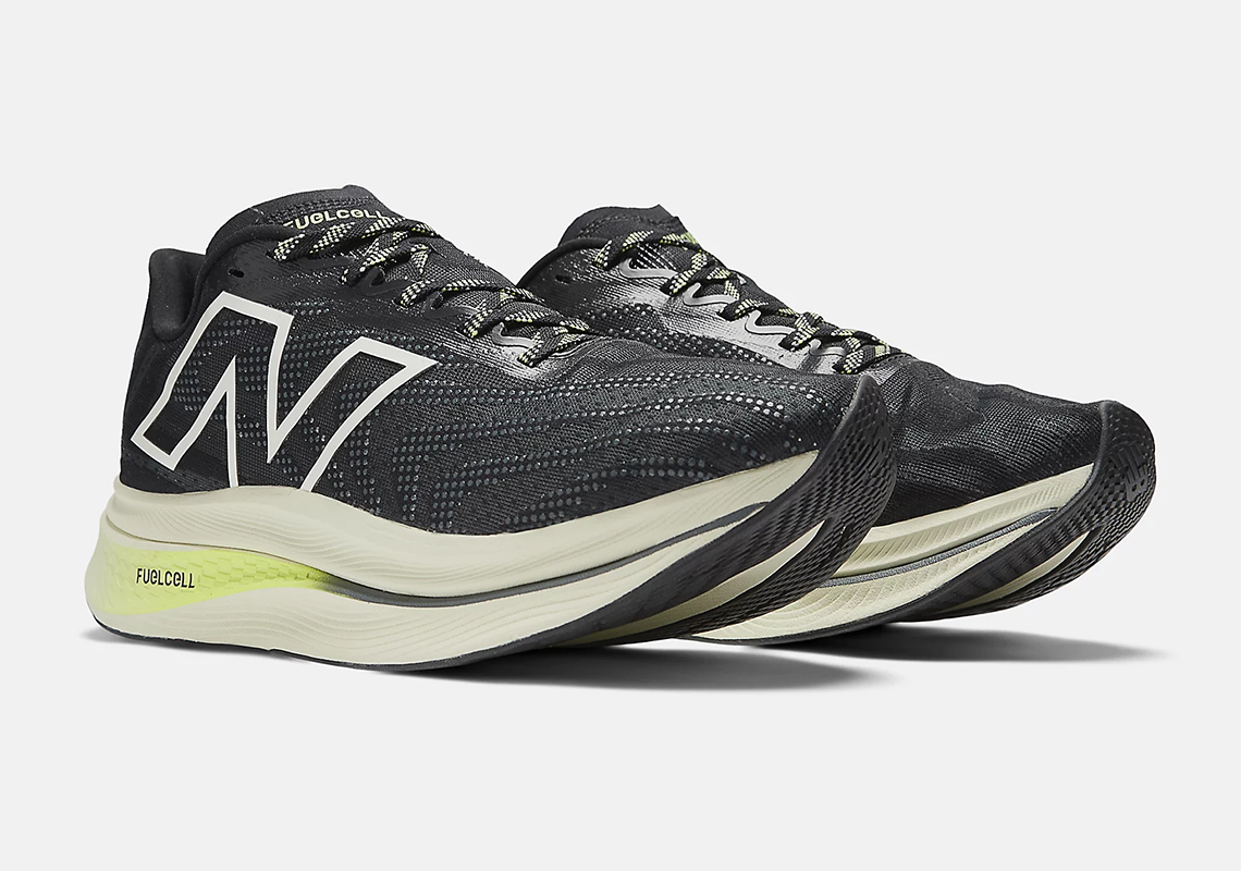 New Balance Fuelcell Supercomp Trainer V2 New Balance Fuelcell Supercomp Trainer V2 Mrcxbk3 5