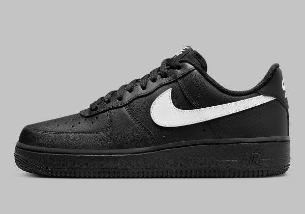 nike air force black with white line