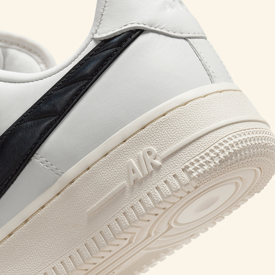 nike air force sail black