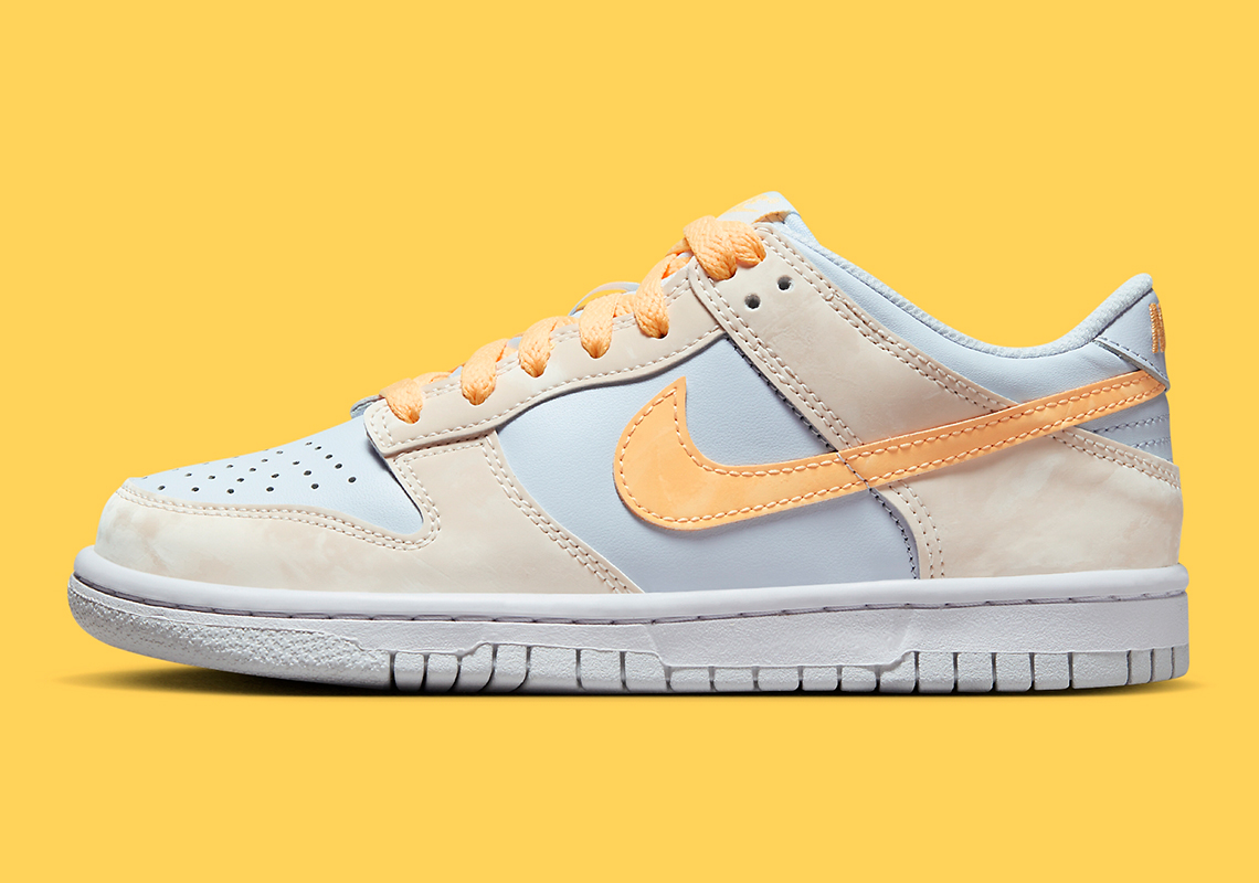 Cool Grey Sole Units Ground This Summer-Friendly Kids' Nike Dunk Low