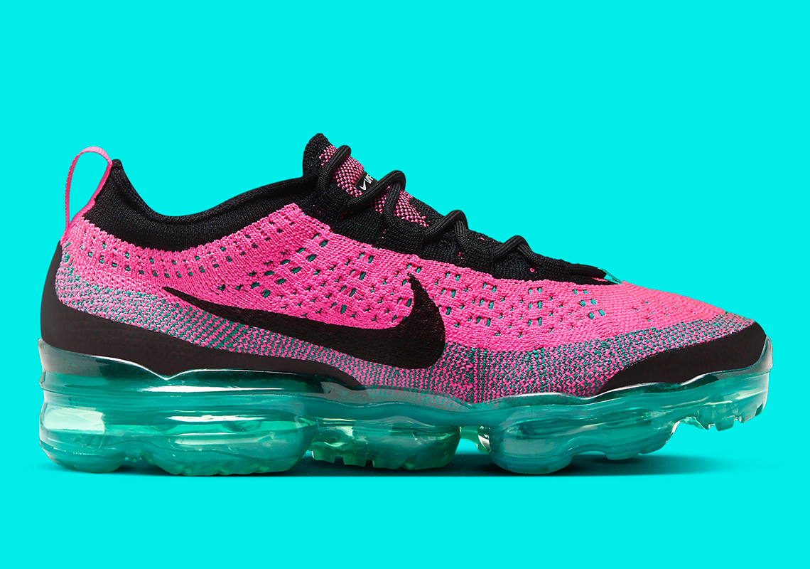 Nike Vapormax 2023 Flyknit in Pink