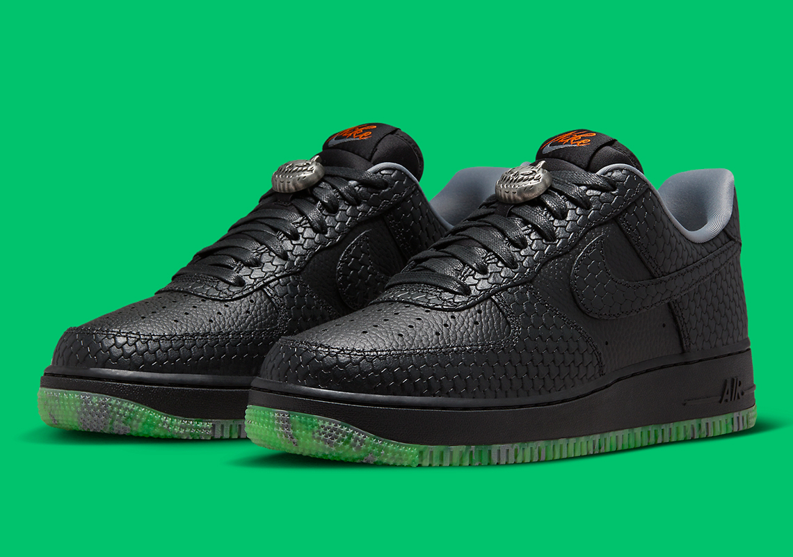 Nike Air Force 1 Halloween FQ8822 084 3