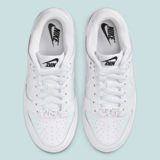 Women's Nike Dunk Low 