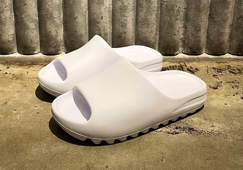 adidas Yeezy Slides Appear In "White Salt"