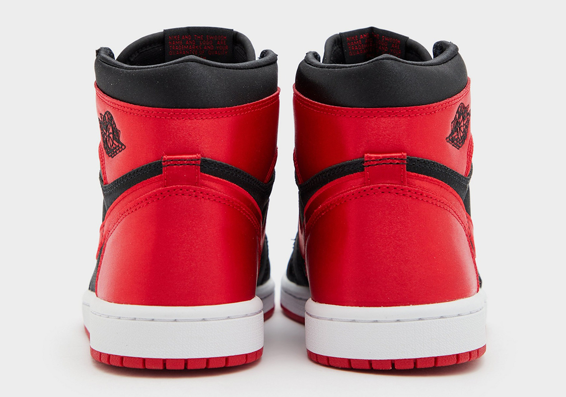 air jordan 1 mid se iridescent reflective borders on sale Satin Bred Fd4810 061 Release Date 2