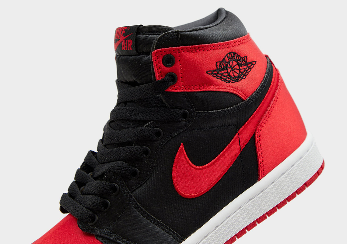 Upcoming Jordan 1 Satin Bred. They all come with a small tote bag